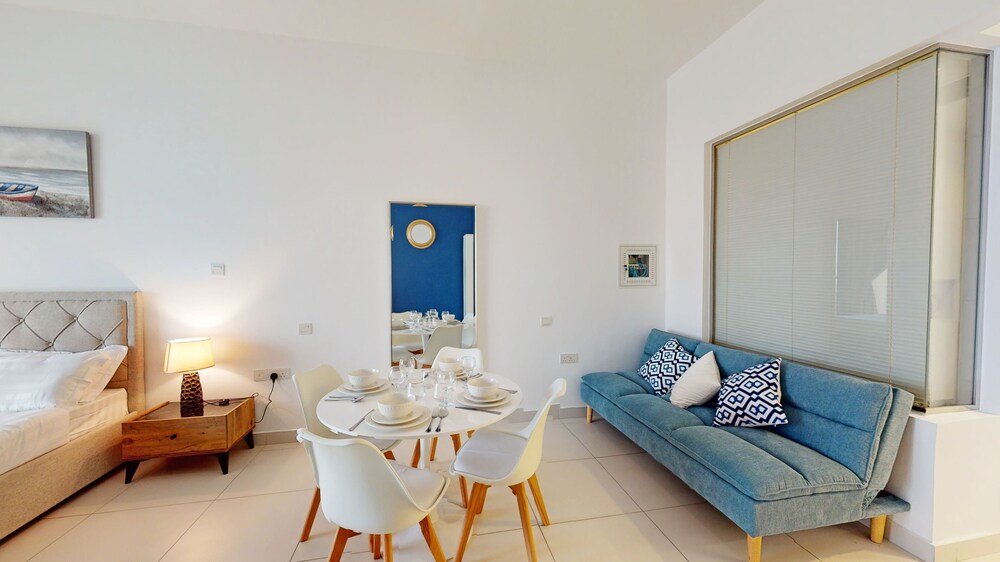 Дубай: Tanin - Designer Studio With Mesmerizing Sea View
