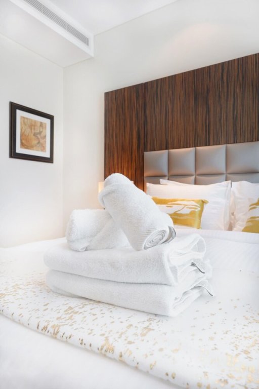 Дубай: Premium Apartment in the Heart of JLT