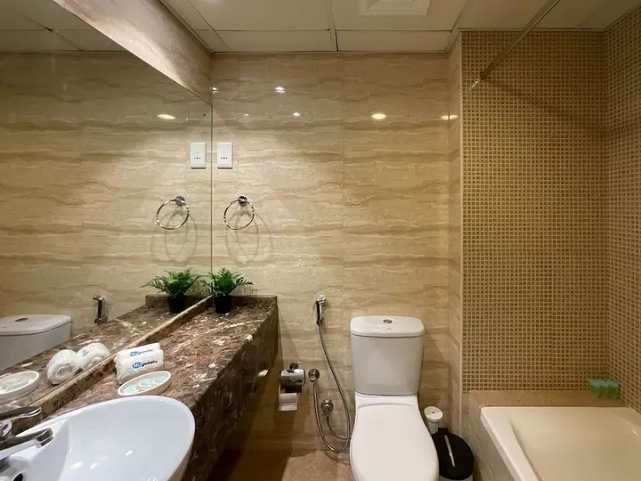 Дубай: HiGuests - Golf View Residence