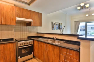 Дубай: HiGuests - Golf View Residence