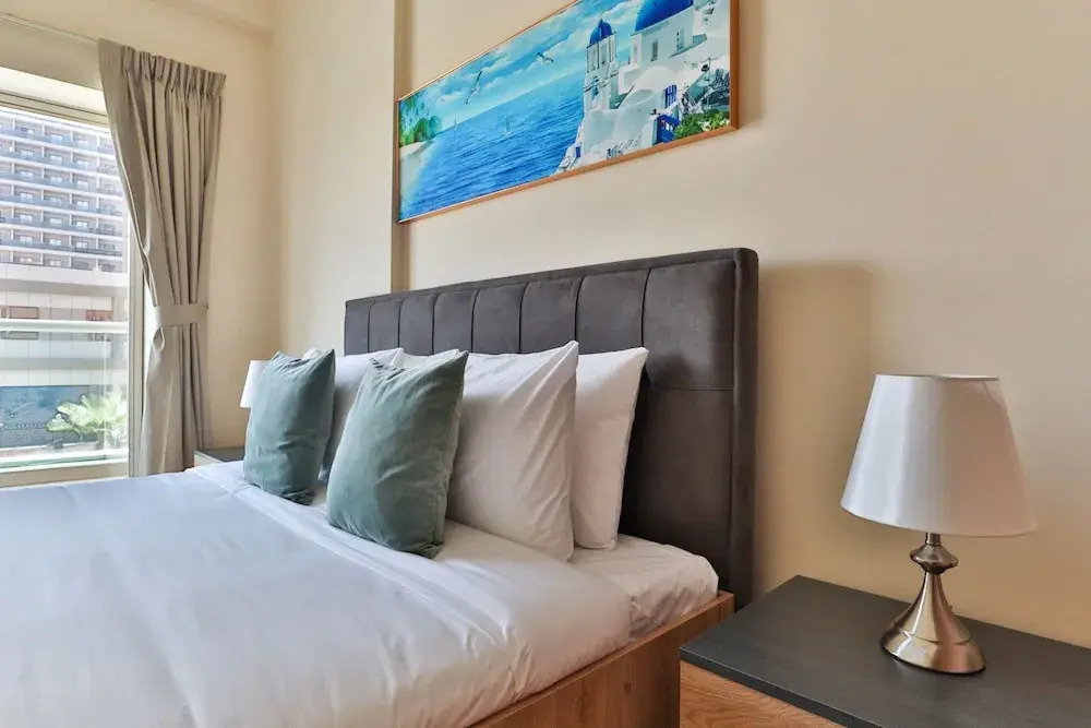 Дубай: HiGuests - Golf View Residence