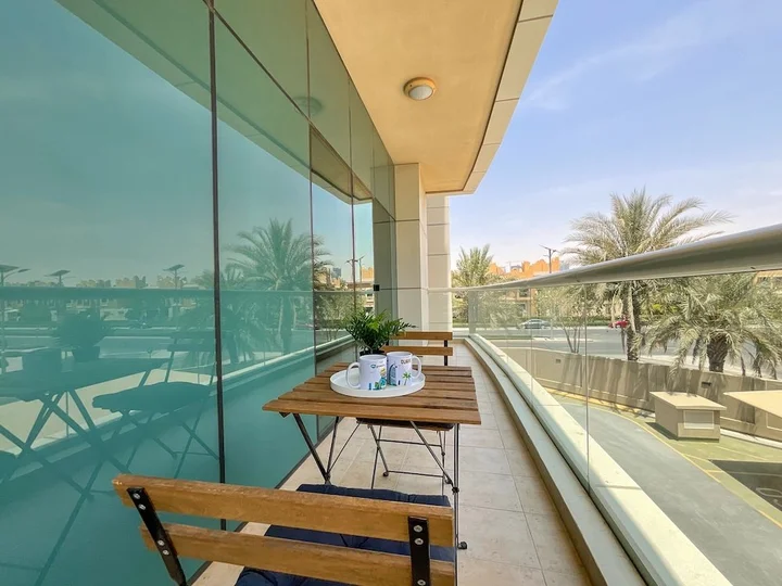 Дубай: HiGuests - Golf View Residence