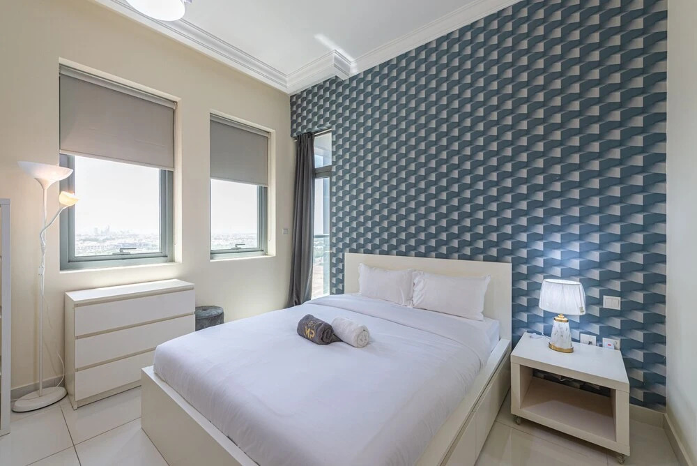 Дубай: Marco Polo - Elegant Studio with Panoramic City Views