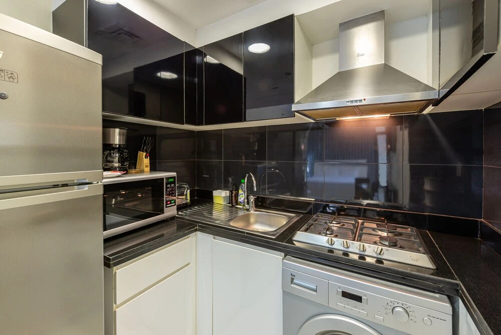 Дубай: Marco Polo - Elegant Studio with Panoramic City Views