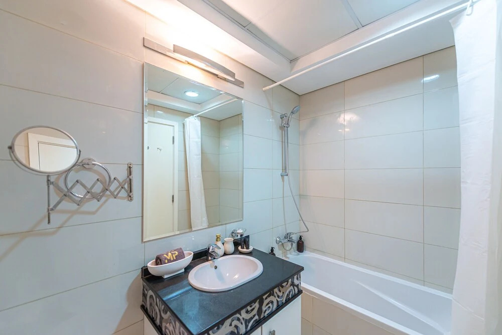 Дубай: Marco Polo - Elegant Studio with Panoramic City Views