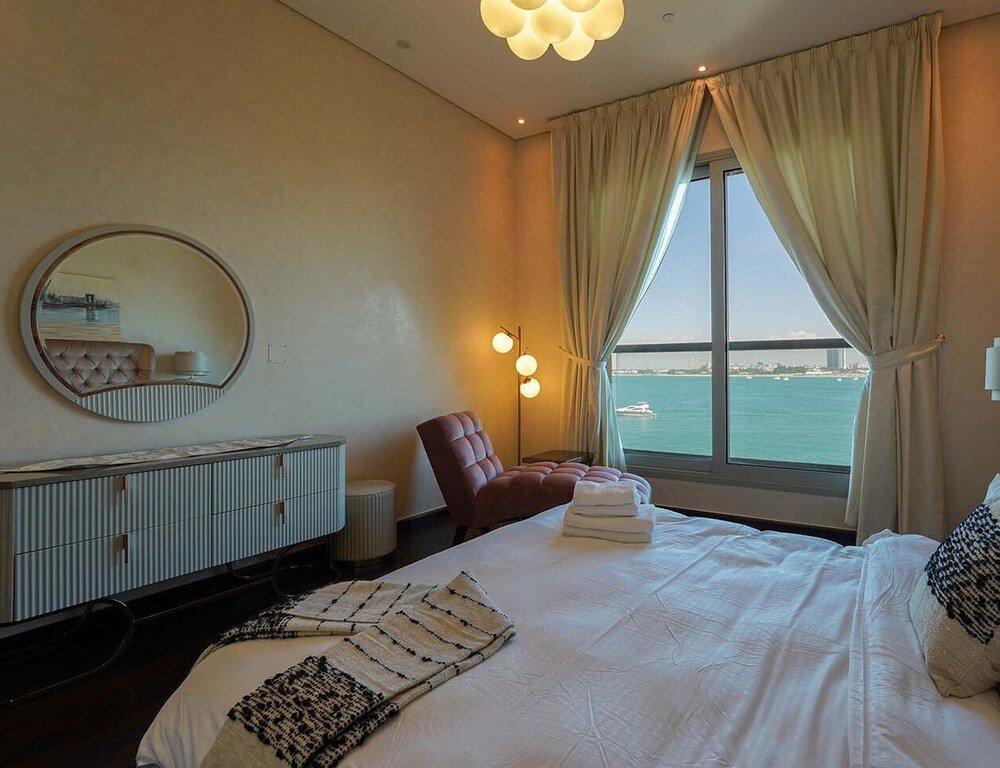 Дубай: KeyHost - Dream The Palm Residences Near Rixos - K261