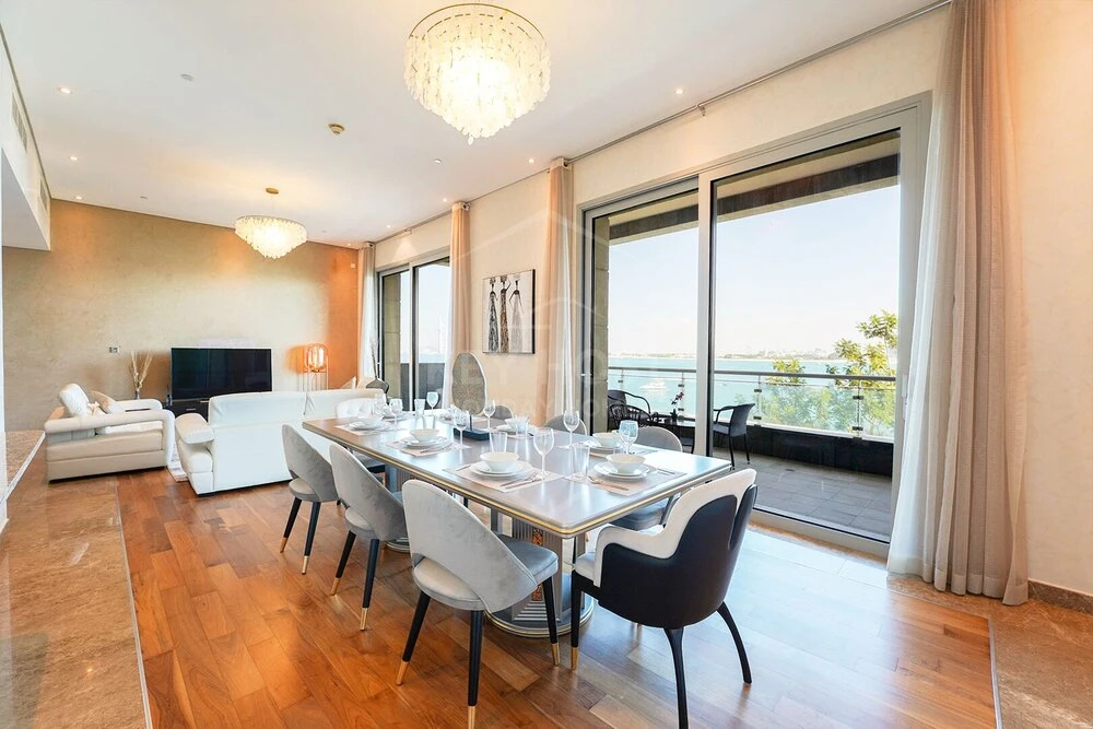 Дубай: KeyHost - Dream The Palm Residences Near Rixos - K261