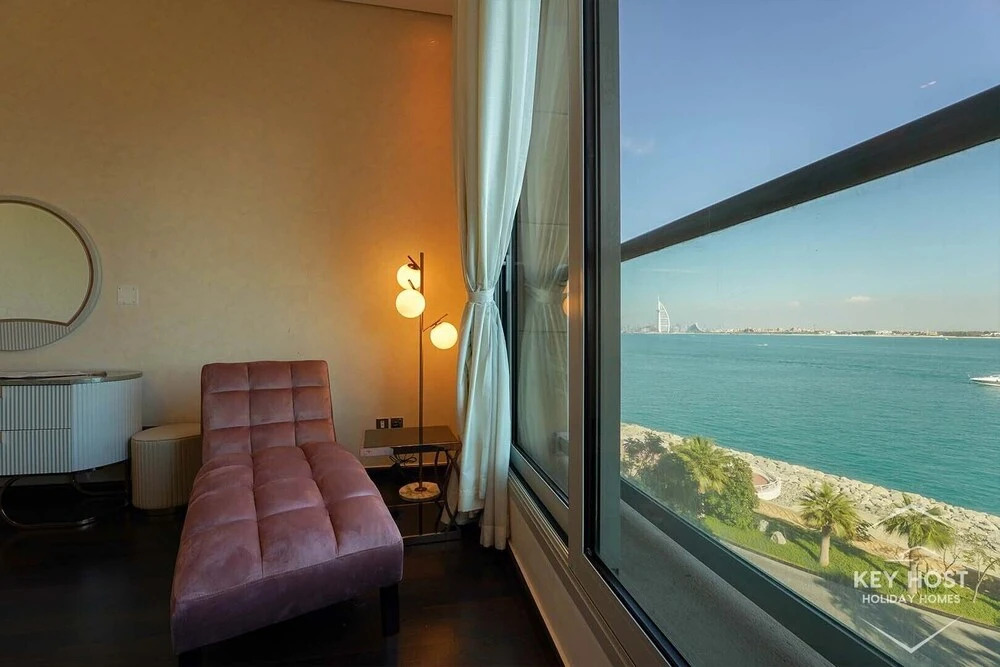 Дубай: KeyHost - Dream The Palm Residences Near Rixos - K261