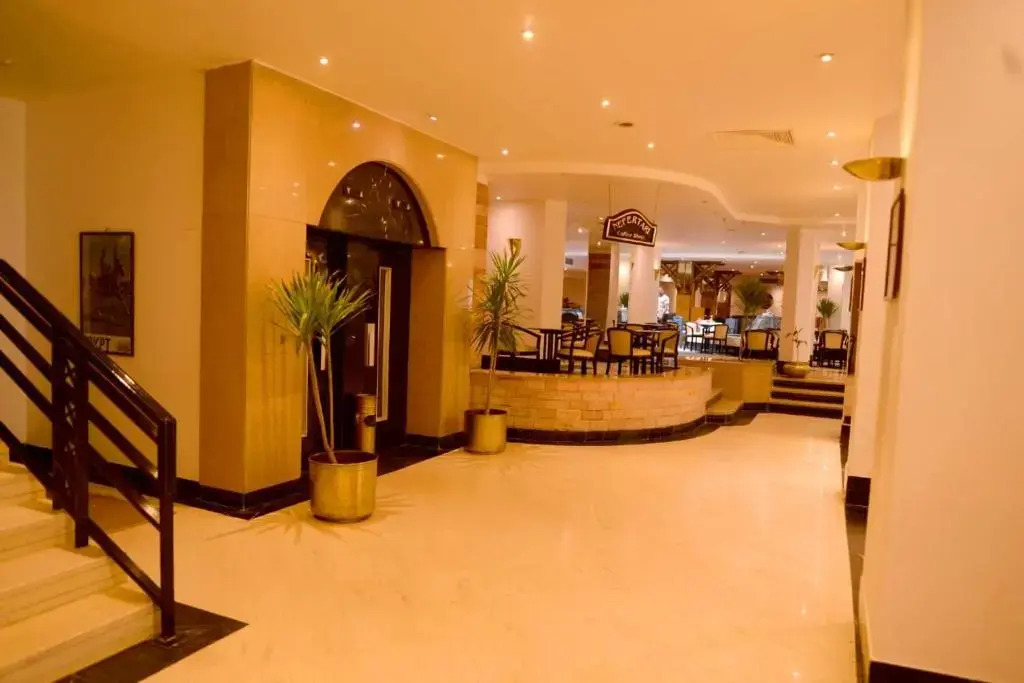 Асуан: Cleopatra Hotel