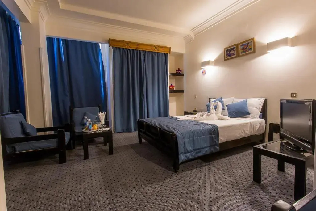 Асуан: Cleopatra Hotel