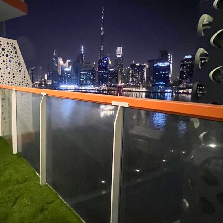 Дубай: Quill Residence at Millenium Binghatti