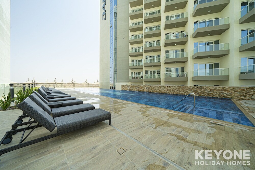 Дубай: KOHH – Studio in Virdis Tower
