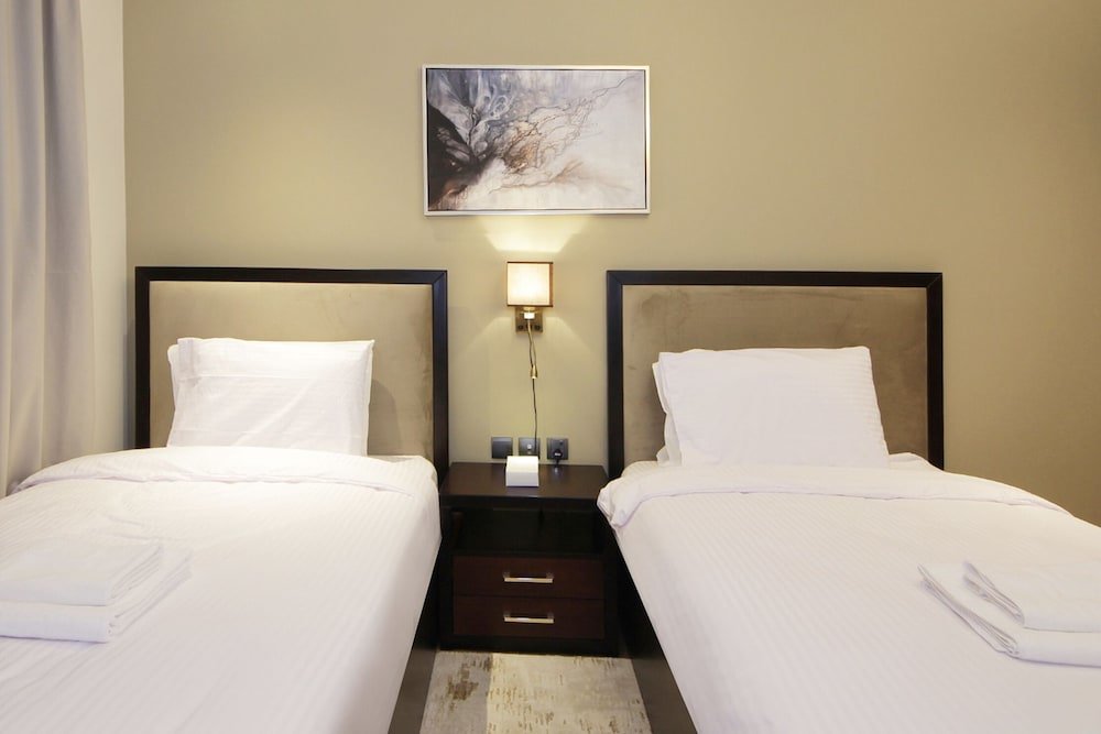 Дубай: Stunning 2 Bedroom in ELite Residences 1