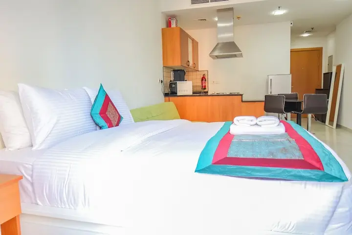 Дубай: Studio Apartment in Spring Oasis