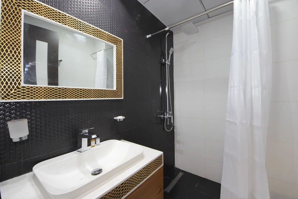Дубай: Studio Apartment in Bayz Tower