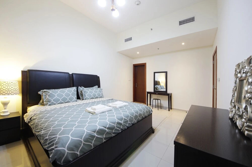 Дубай: 1 Bedroom Apartment in La Vista 3