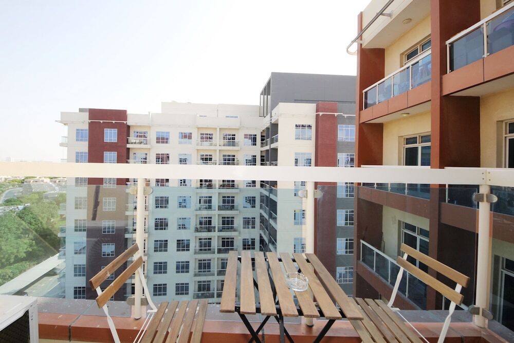 Дубай: 1 Bedroom Apartment in La Vista 3