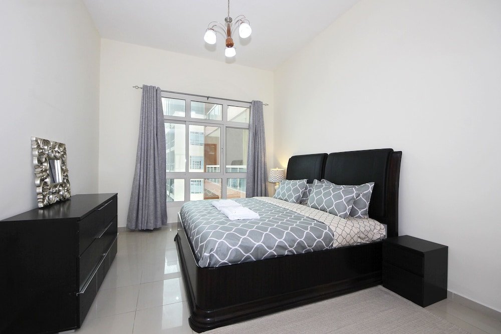 Дубай: 1 Bedroom Apartment in La Vista 3