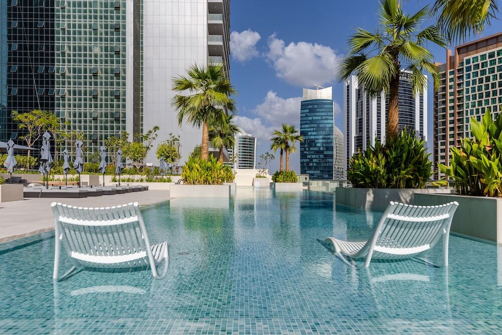 Дубай: Maison Privee - Classy Urban Retreat w/ Amazing Dubai Canal Views