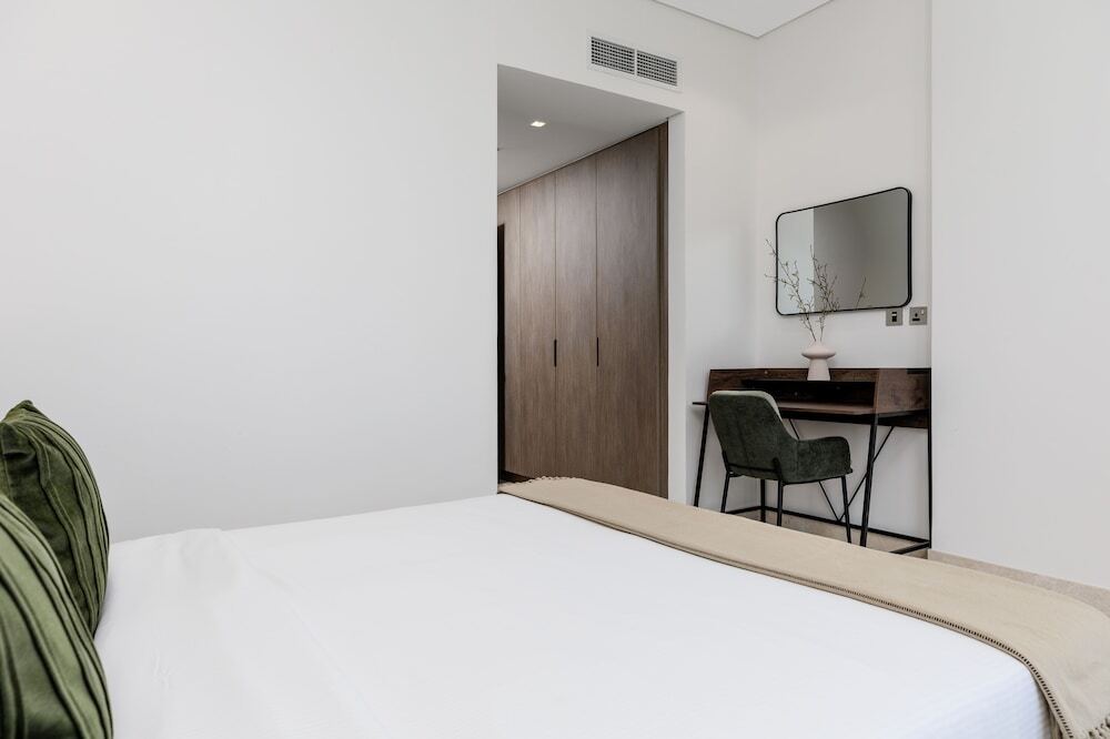Дубай: Maison Privee - Classy Urban Retreat w/ Amazing Dubai Canal Views