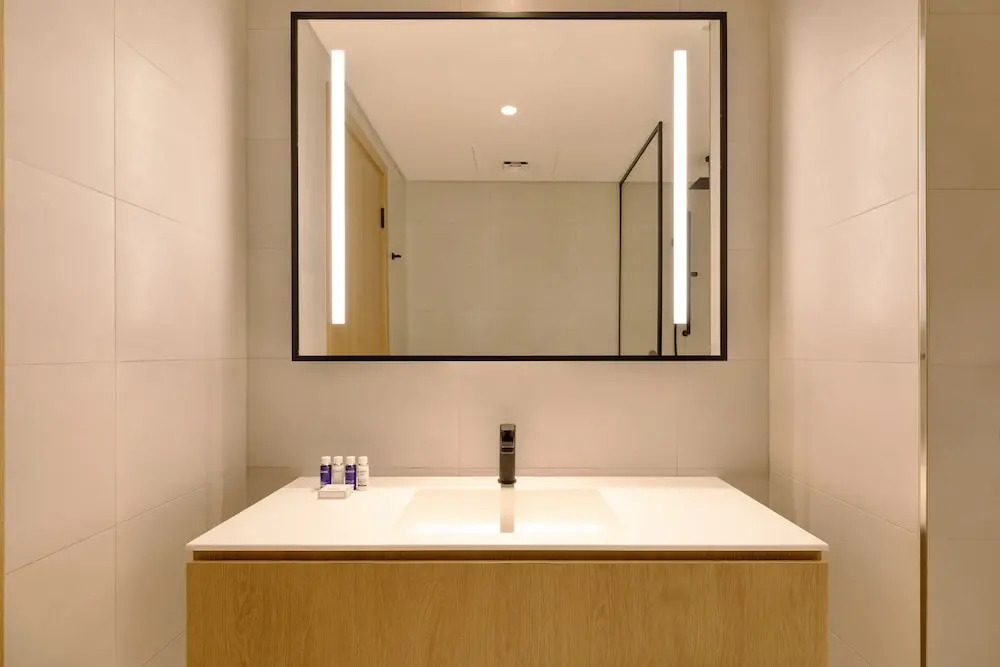 Дубай: Maison Privee - Classy Urban Retreat w/ Amazing Dubai Canal Views