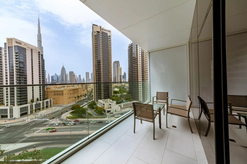 Дубай: Maison Privee - Classy Urban Retreat w/ Amazing Dubai Canal Views