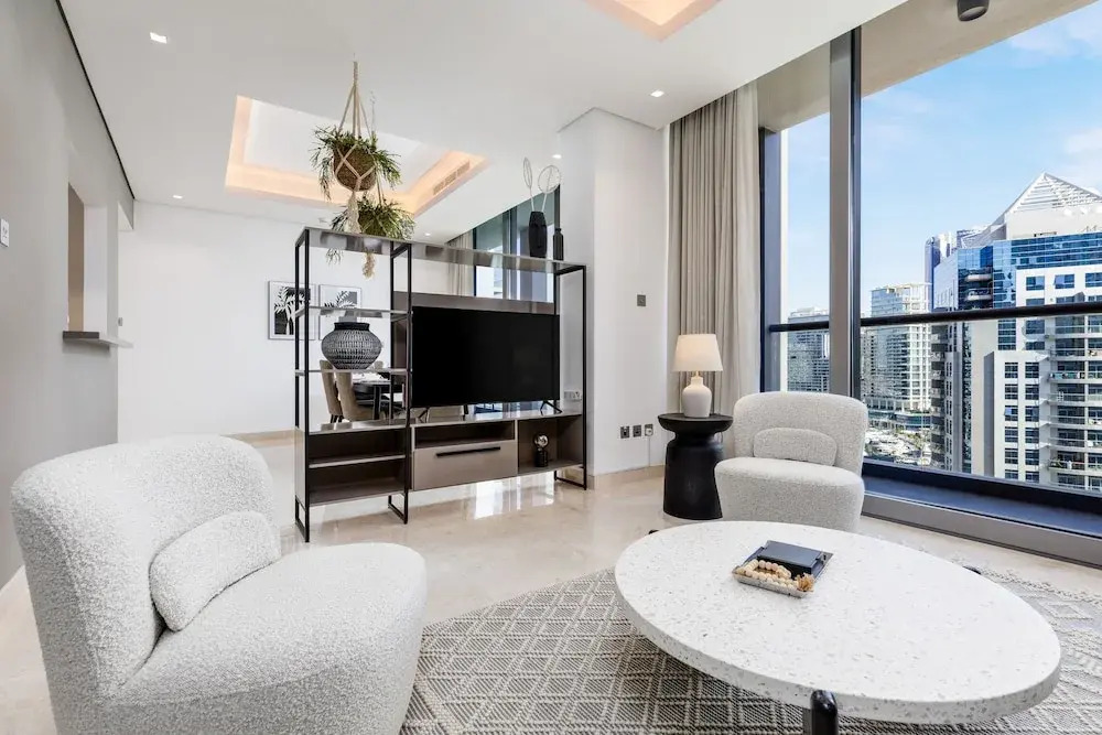 Дубай: Maison Privee - Classy Urban Retreat w/ Amazing Dubai Canal Views