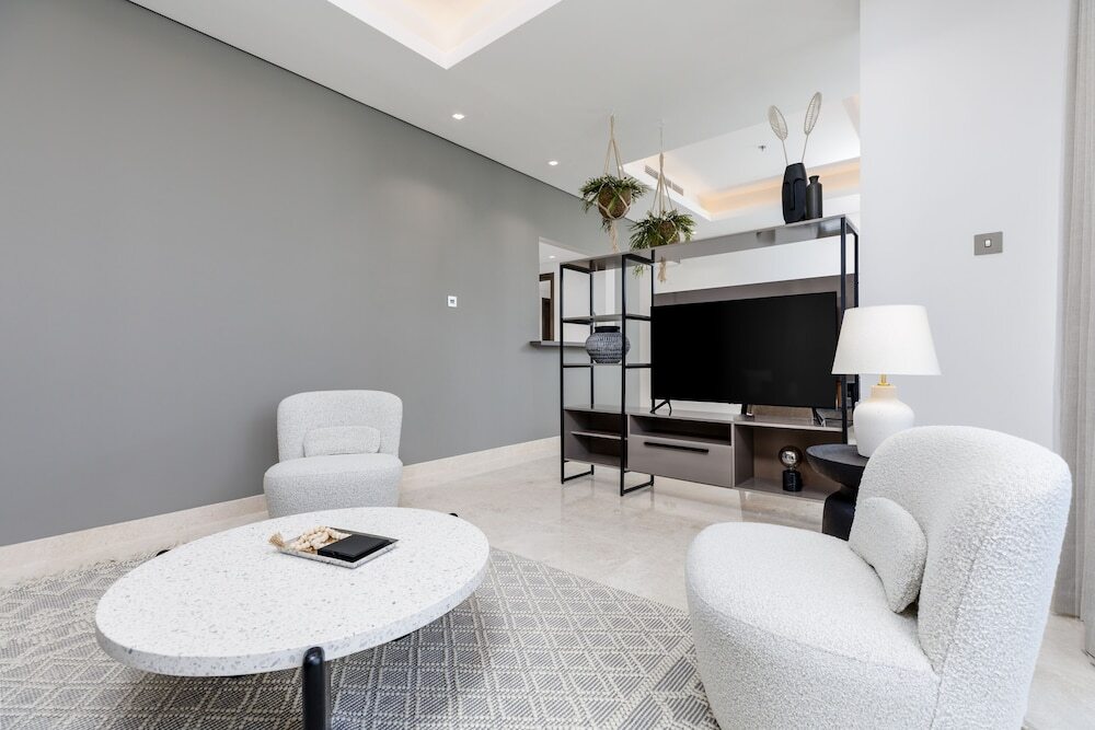 Дубай: Maison Privee - Classy Urban Retreat w/ Amazing Dubai Canal Views