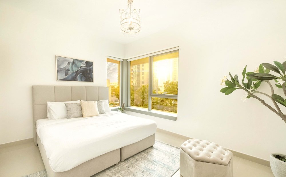 Дубай: LUX The Downtown Blvd Suite