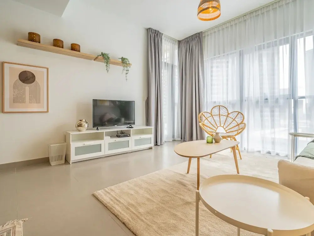 Дубай: Monty - Bohemian Treasure 1BR, 5-min to Dubai Mall