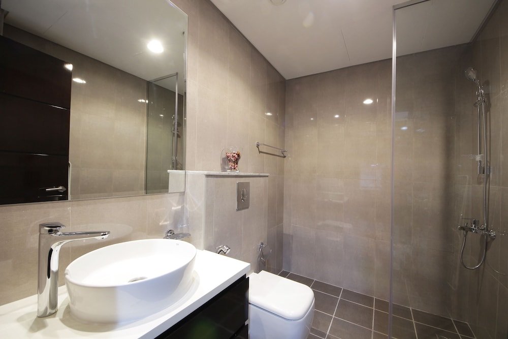 Дубай: Studio Apartment in Merano Business Bay