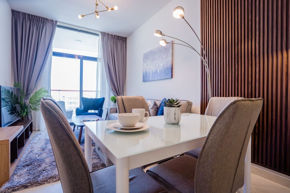 Дубай: Nasma Luxury Stays - Binghatti Avenue