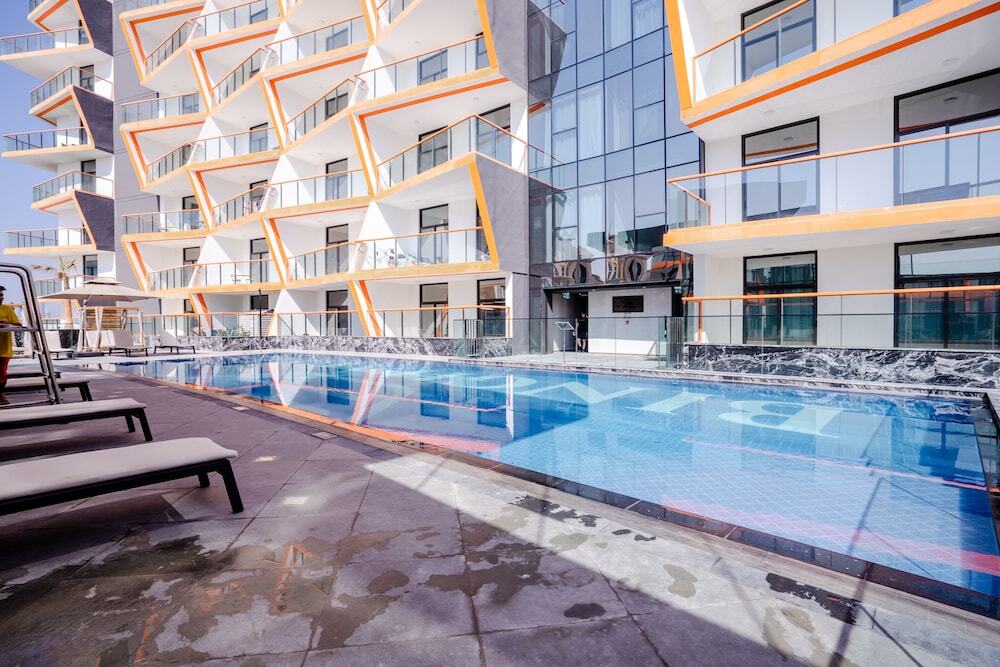 Дубай: Nasma Luxury Stays - Binghatti Avenue
