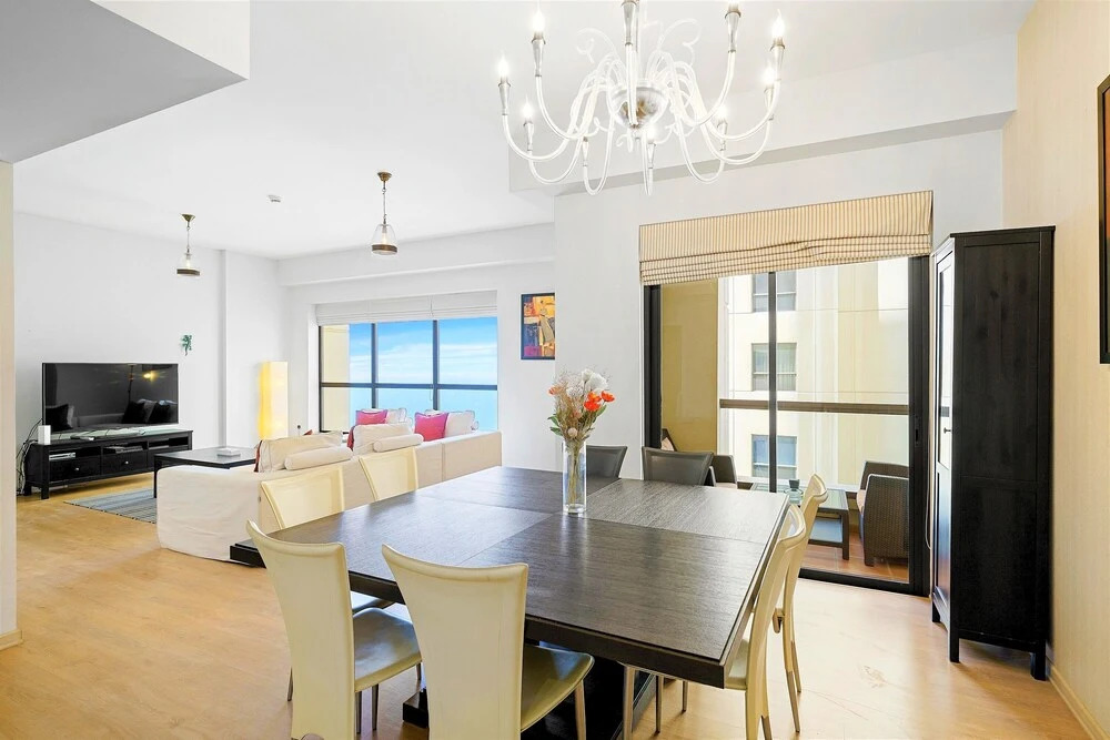 Дубай: Luxurious 3Bedrooms with Sea View at JBR