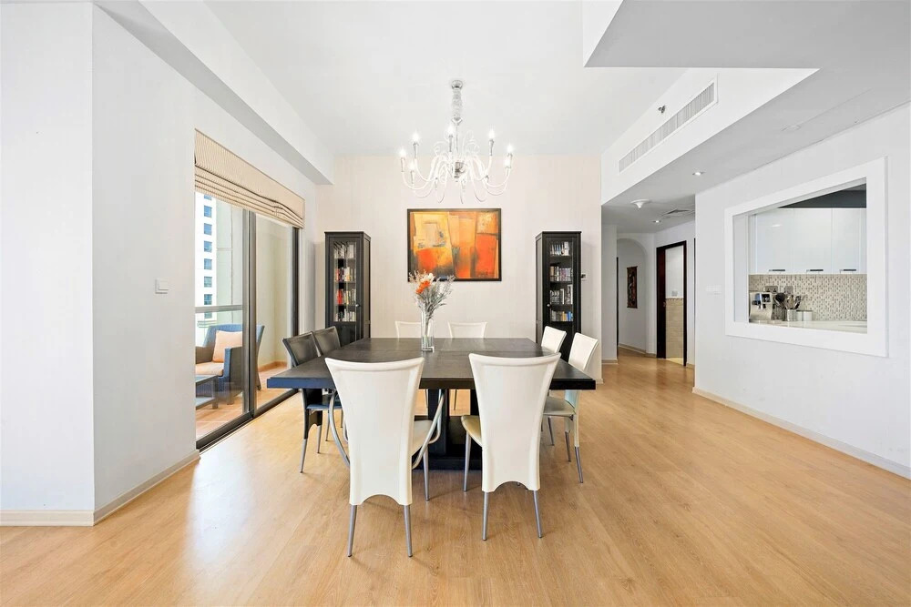 Дубай: Luxurious 3Bedrooms with Sea View at JBR