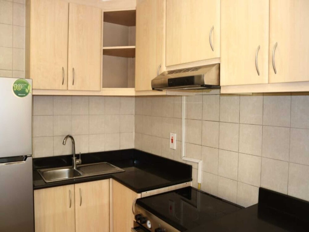 Дубай: Discovery Gardens - Stunning Studio With Balcony And Free Parking