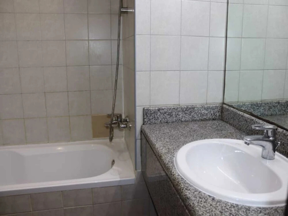 Дубай: Discovery Gardens - Stunning Studio With Balcony And Free Parking