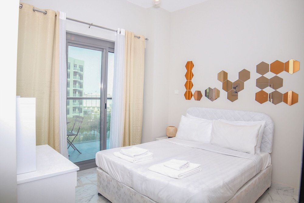 Дубай: 2 Bedroom Apartment in MAG 555