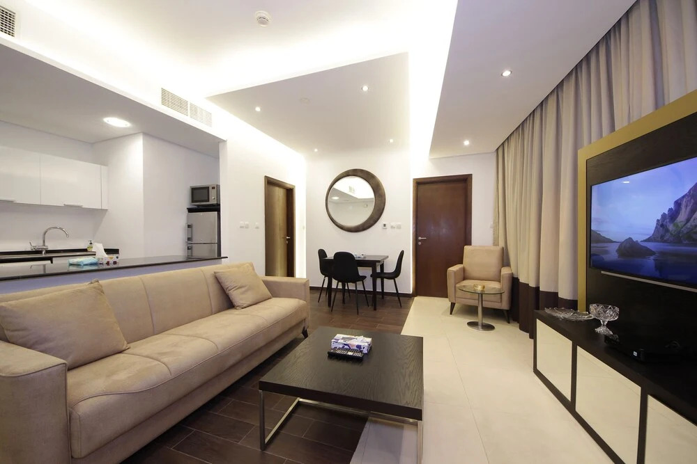 Дубай: 1 Bedroom Apartment in The Matrix Tower