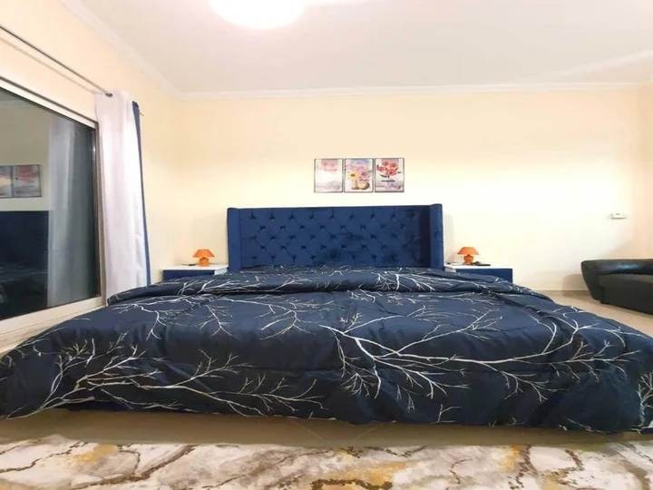 Дубай: Lovely Furnished Studio With Pool