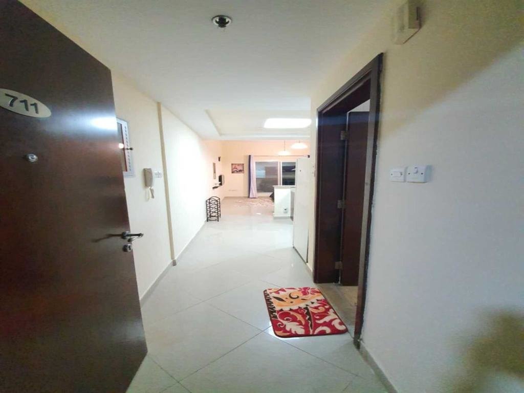 Дубай: Lovely Furnished Studio With Pool