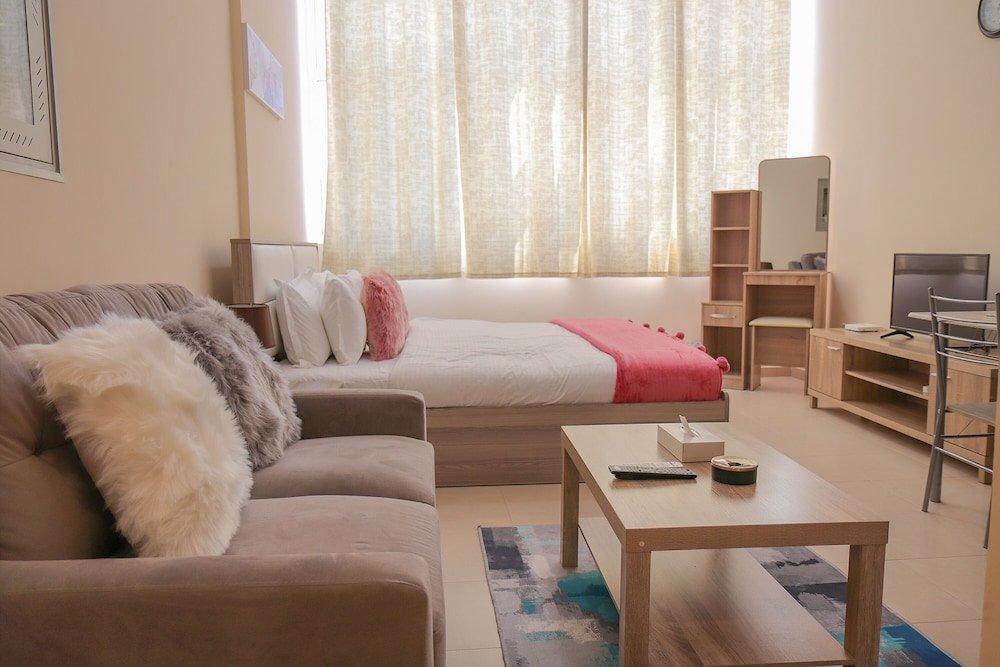Дубай: Studio Apartment in Silicon Gates 4