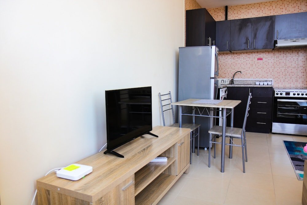 Дубай: Studio Apartment in Silicon Gates 4