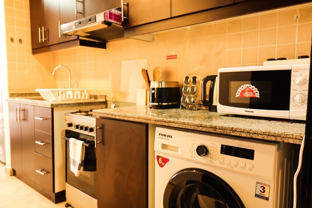 Дубай: Studio Apartment in Silicon Gates 1