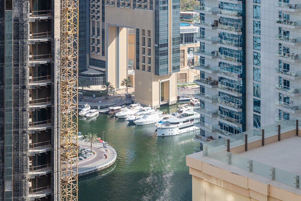 Дубай: Marco Polo - Charming 3BR in JBR with Marina Views