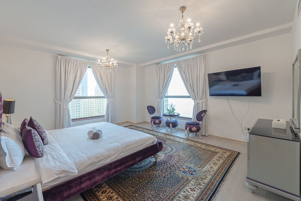 Дубай: Marco Polo - Charming 3BR in JBR with Marina Views