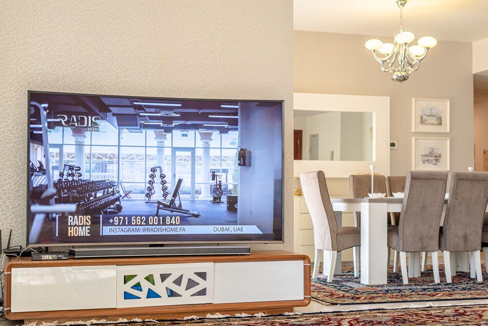 Дубай: Marco Polo - Charming 3BR in JBR with Marina Views