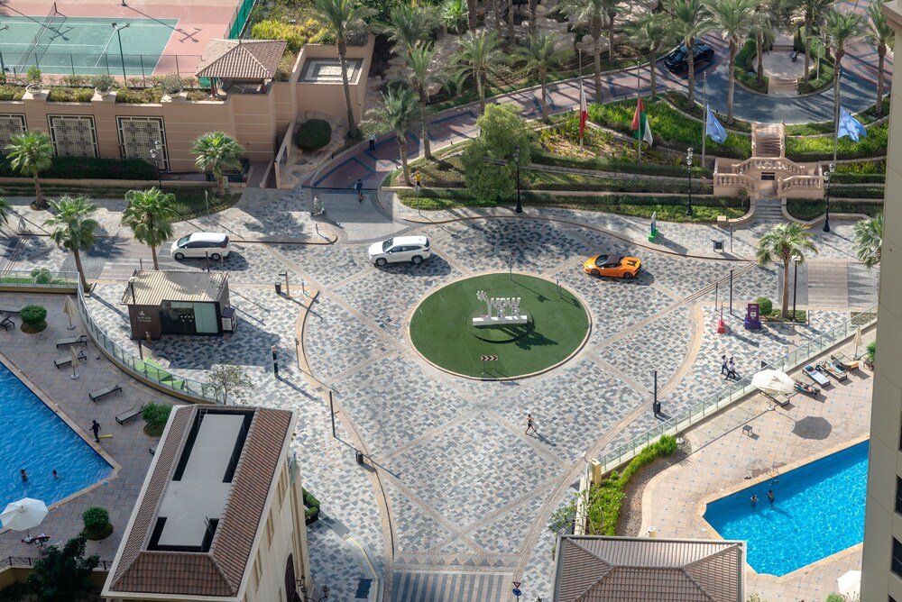 Дубай: Marco Polo - Charming 3BR in JBR with Marina Views