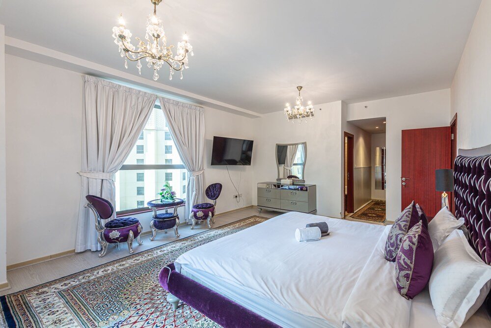 Дубай: Marco Polo - Charming 3BR in JBR with Marina Views