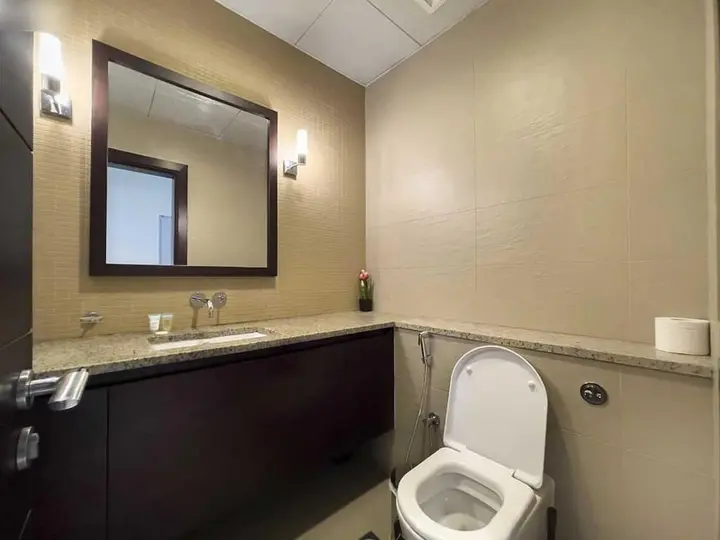 Дубай: Lux 1 BR Pvt Beach Palm by Bnbme Homes